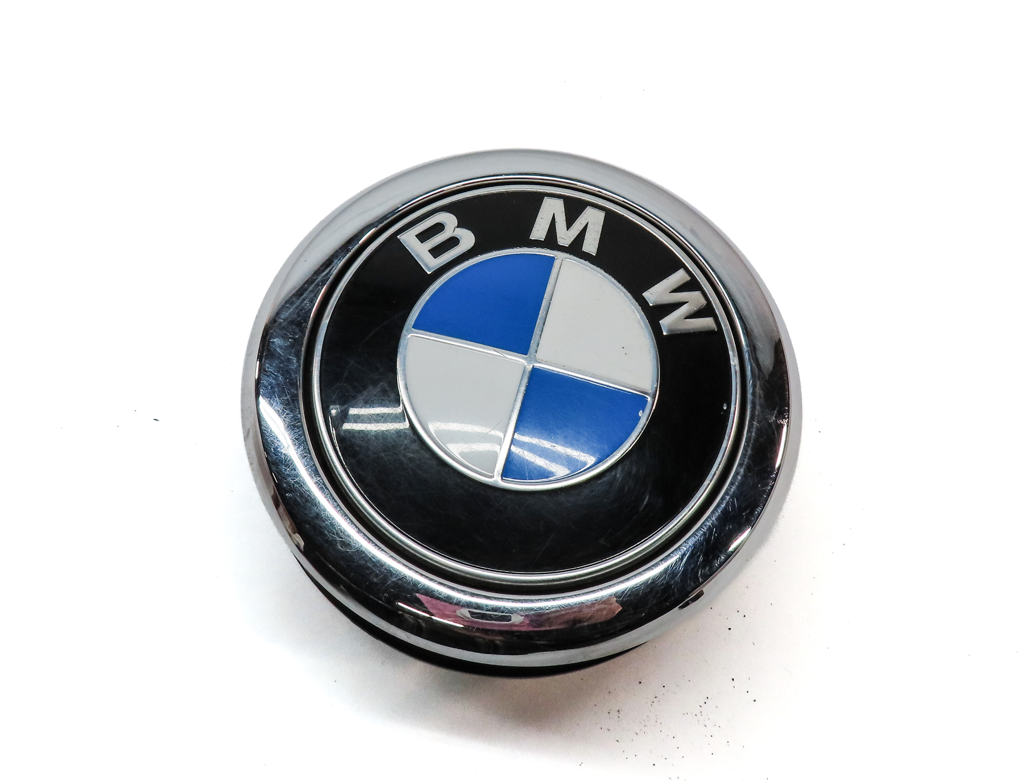 2018 BMW X2 (F39) REAR TRUNK HANDLE BUTTON SWITCH w/ HOUSING & EMBLEM — exact item pictured